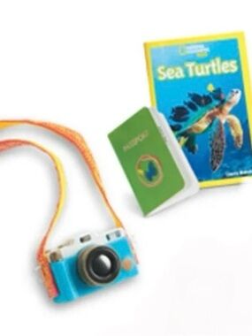 American Girl Lea Meet Accessories Set Camera Sea Turtle Book Passport Only